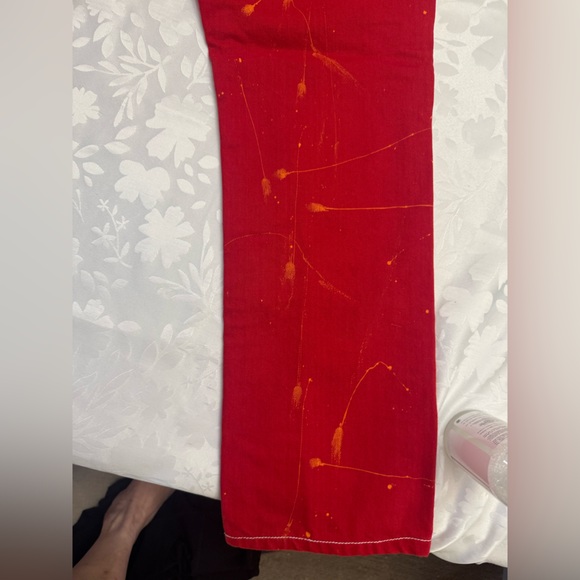 True Religion men’s red with bleach splatter in orange Straight Leg Jeans size30 - Picture 4 of 13